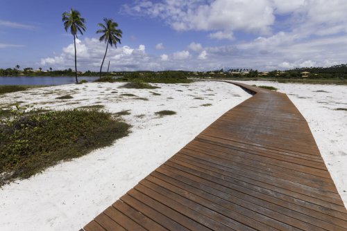 Costa do Sauípe, conhecida por suas areias brancas