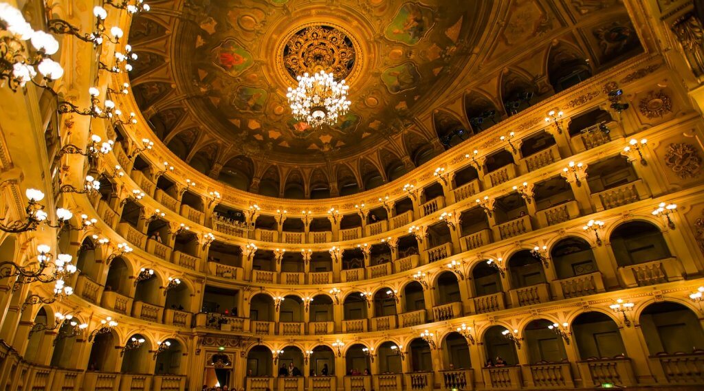 Teatro Comunal de Bolonha, Itália