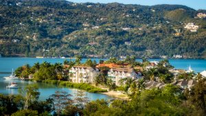 Vista panorâmica de Montego Bay, Jamaica.