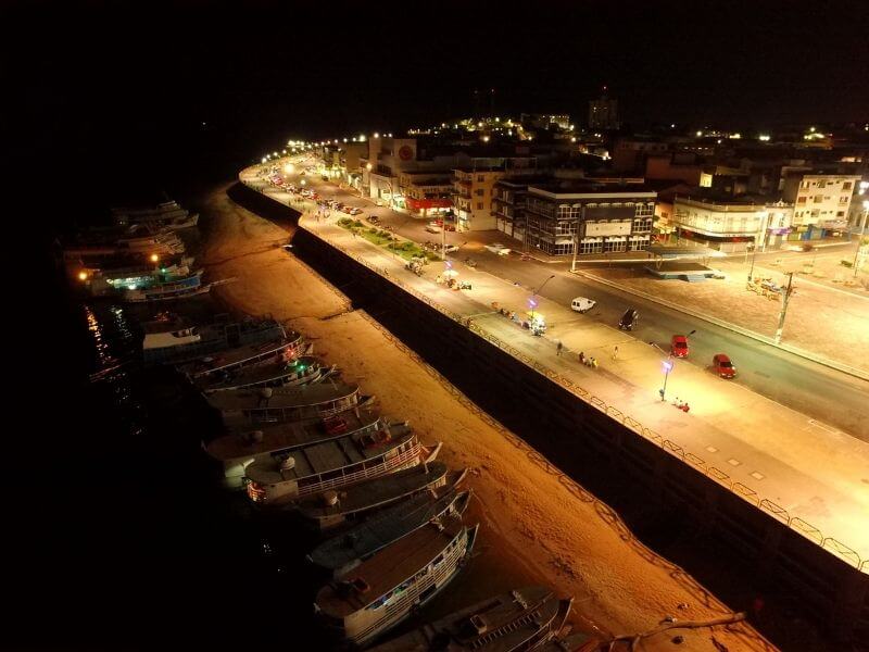 vista de cima da cidade de Santarém à noite